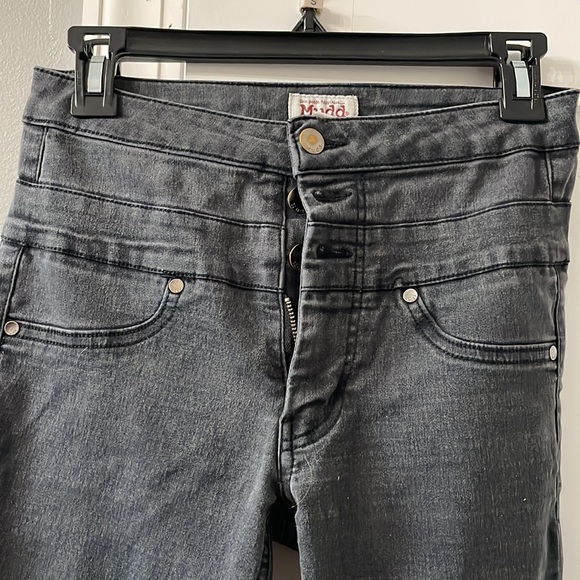 Size 5 Black high Rise Jeans - Picture 2 of 2